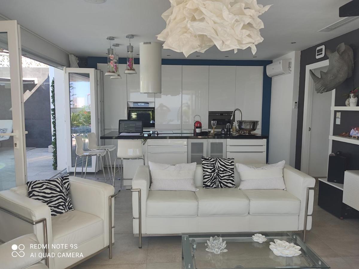 Petit Paradis Villa Манилва Екстериор снимка