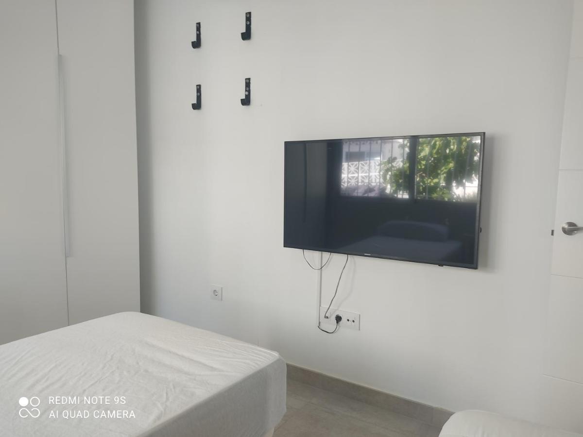 Petit Paradis Villa Манилва Екстериор снимка