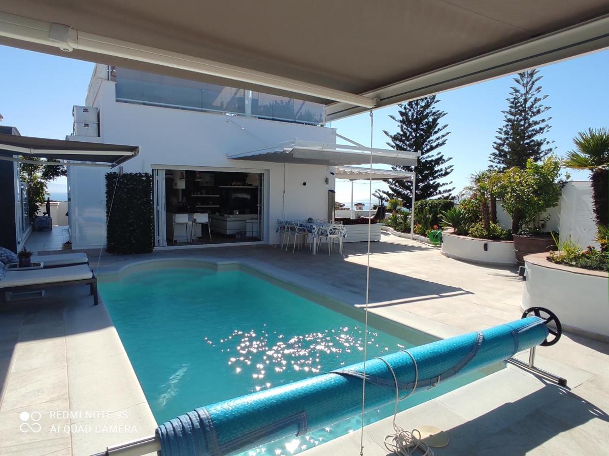 Petit Paradis Villa Манилва Екстериор снимка