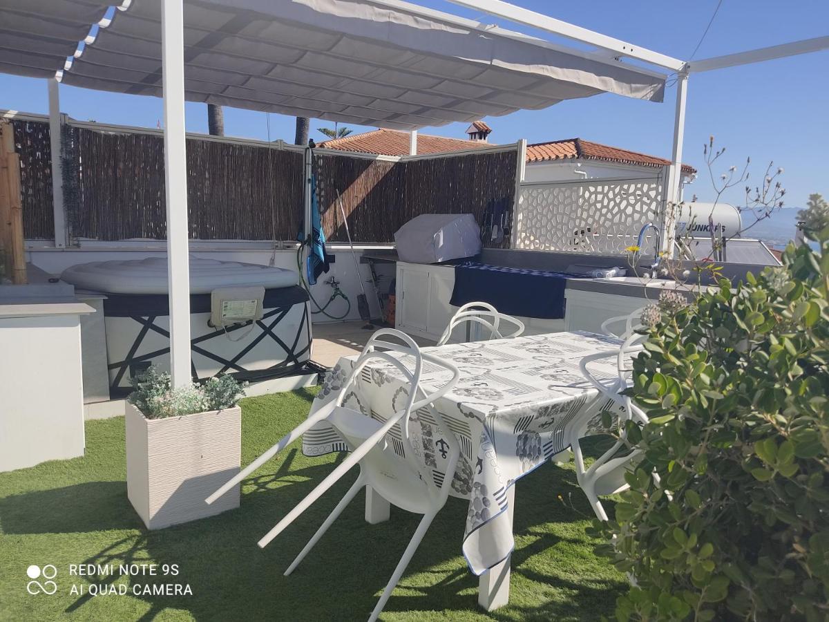 Petit Paradis Villa Манилва Екстериор снимка